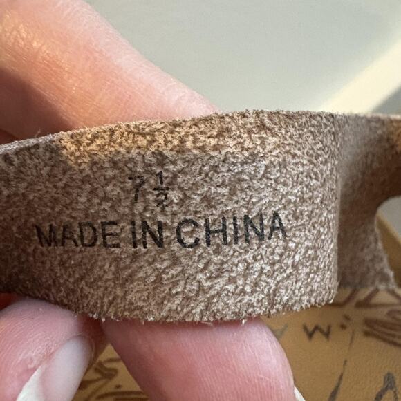 Blowfish Malibu Shoes Womens Size 7.5 Beige Platform Sandals Cork‎ Wedge Flower - Picture 3 of 11